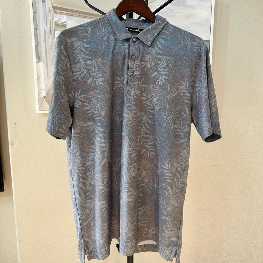 Travis Mathew NWOT, floral hawaiian grey with blue polo large